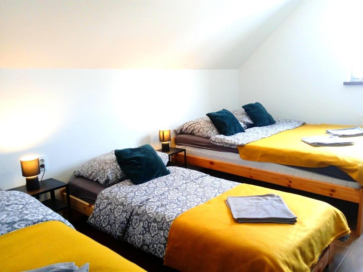 Apartamenty Jodlowa - Bilard - Bawialnia - Krolikarnia Krajno-Zagorze Esterno foto