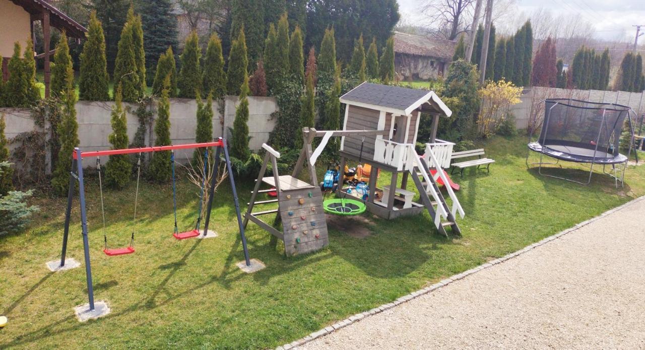 Apartamenty Jodlowa - Bilard - Bawialnia - Krolikarnia Krajno-Zagorze Esterno foto